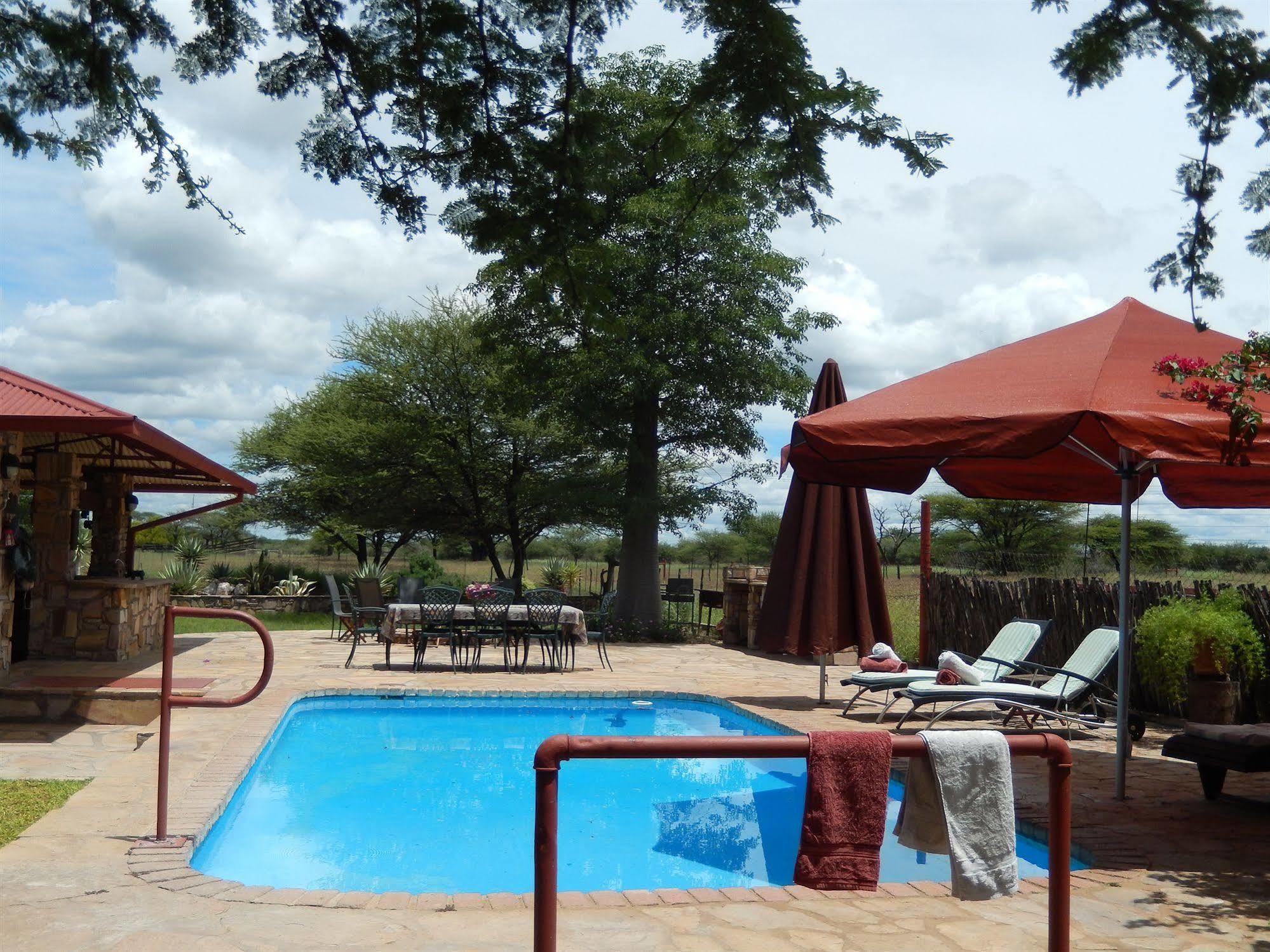 Dornhuegel Guestfarm Hotel Grootfontein Exterior photo