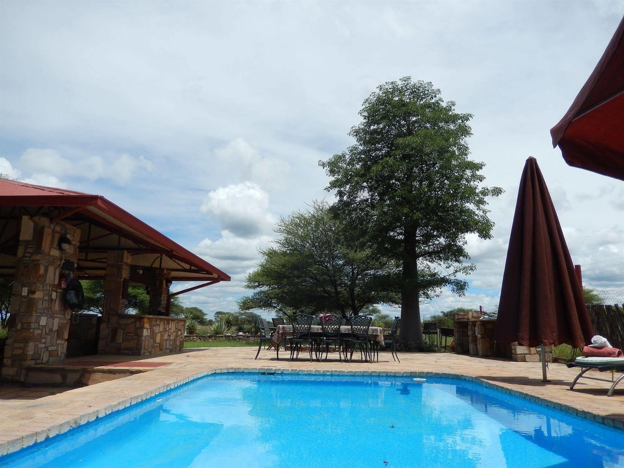 Dornhuegel Guestfarm Hotel Grootfontein Exterior photo